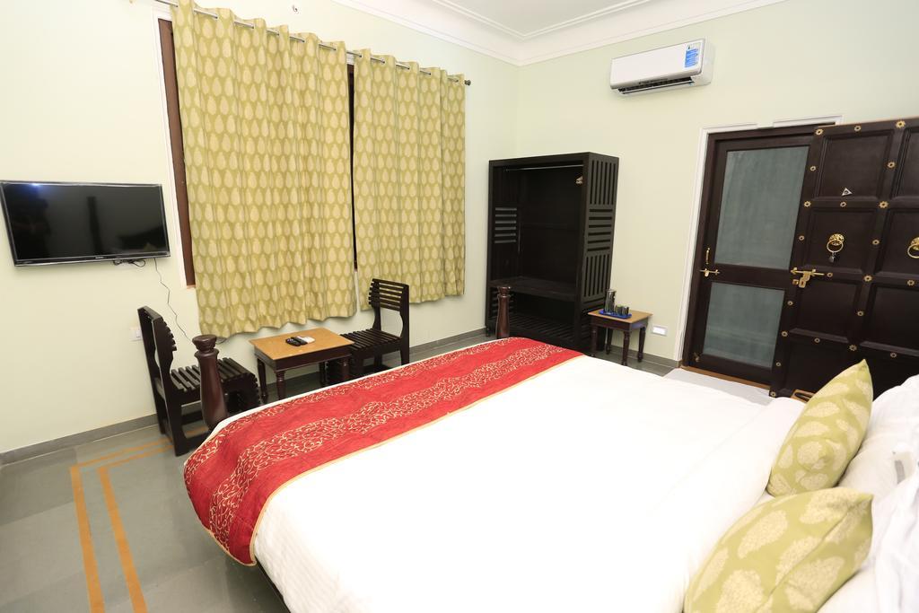 Sai Palace Hotel Udaipur Buitenkant foto