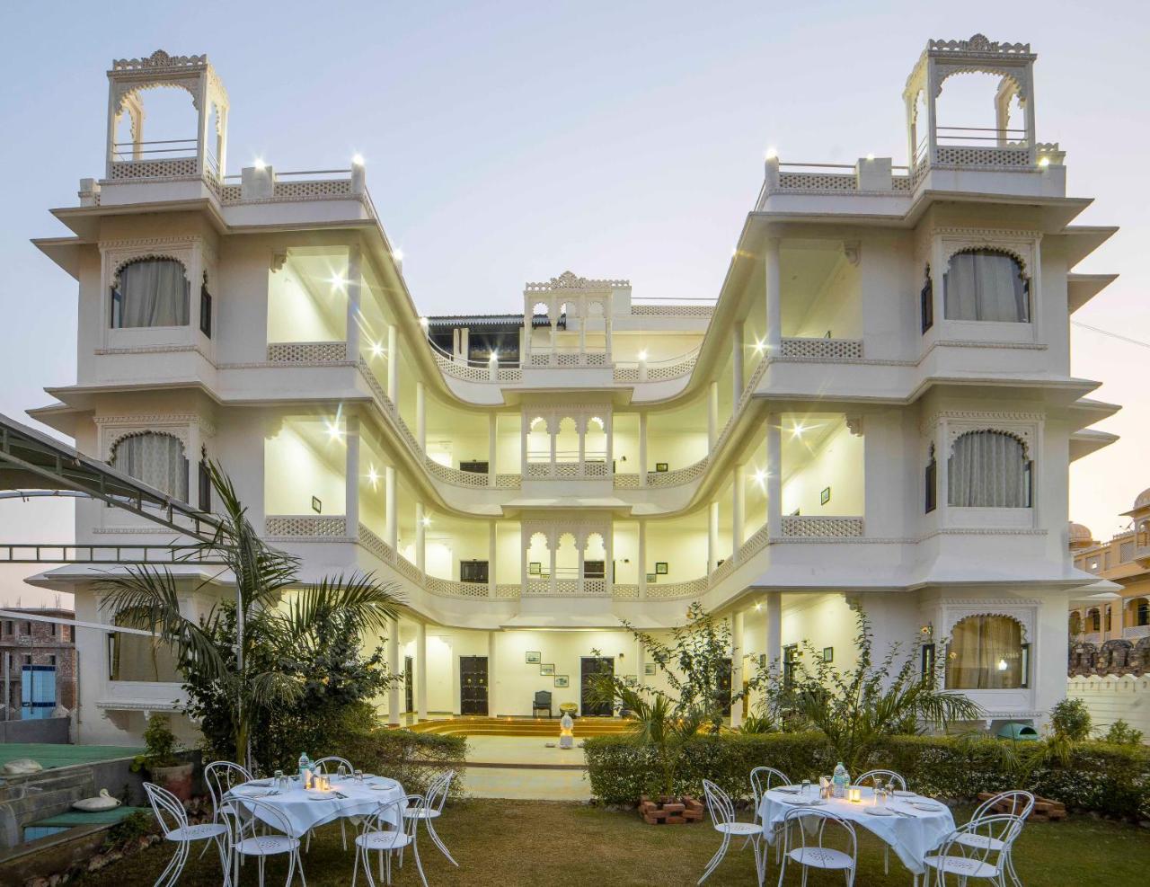 Sai Palace Hotel Udaipur Buitenkant foto