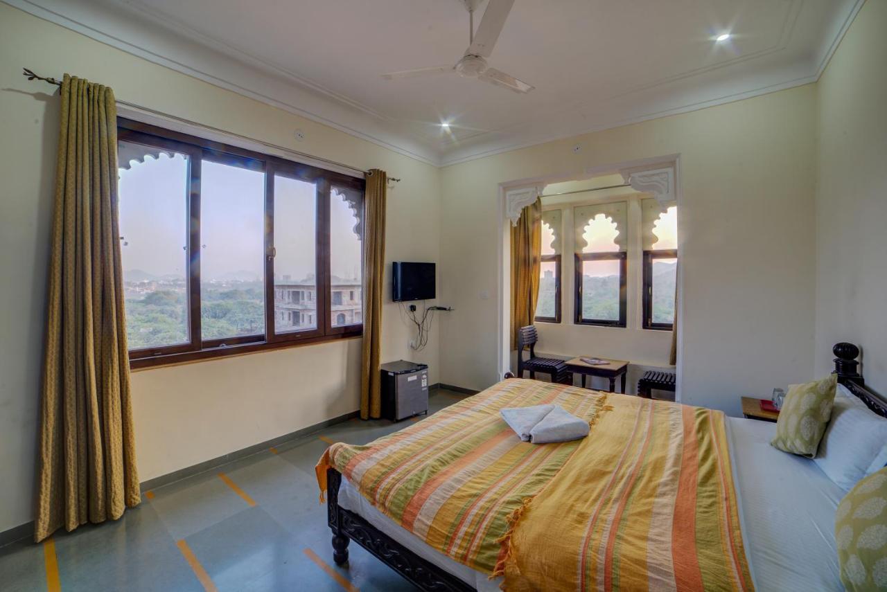 Sai Palace Hotel Udaipur Buitenkant foto