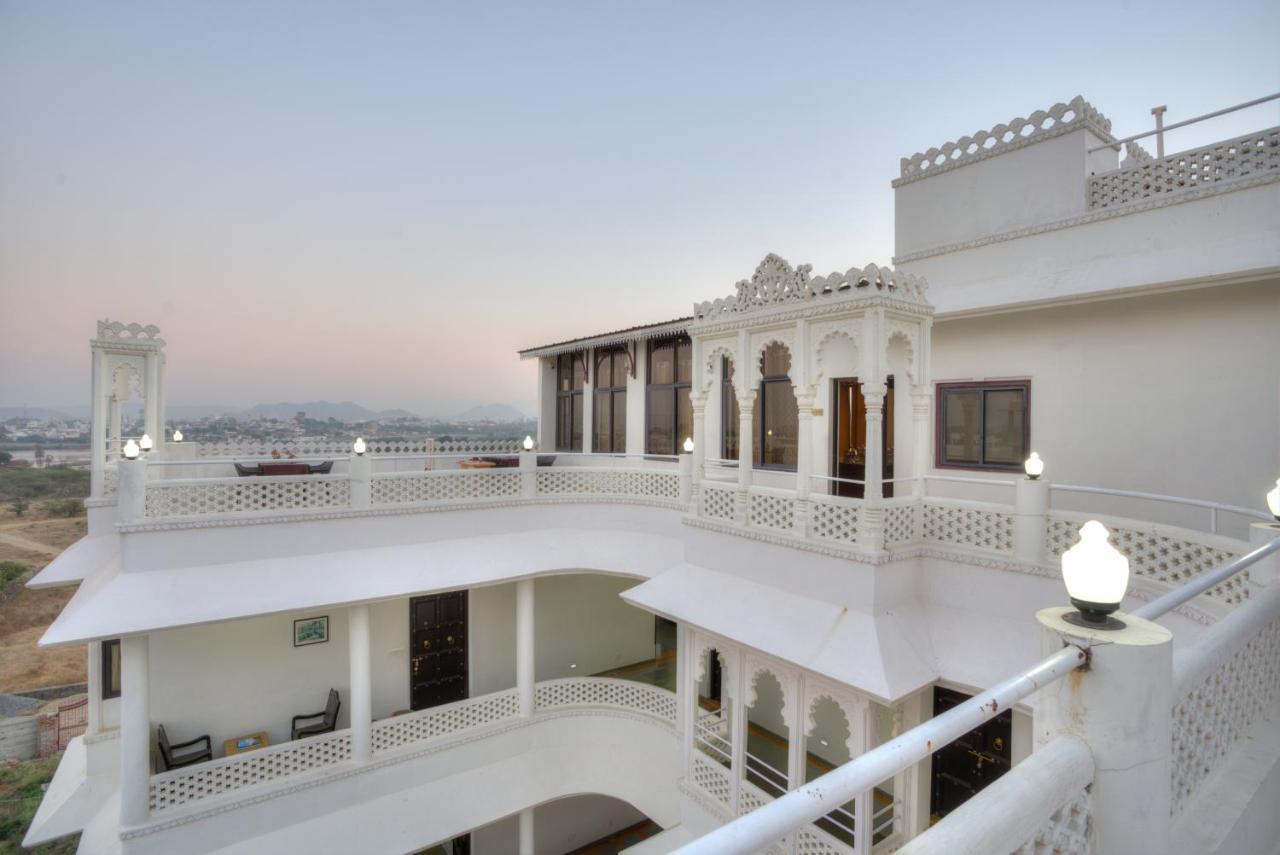 Sai Palace Hotel Udaipur Buitenkant foto
