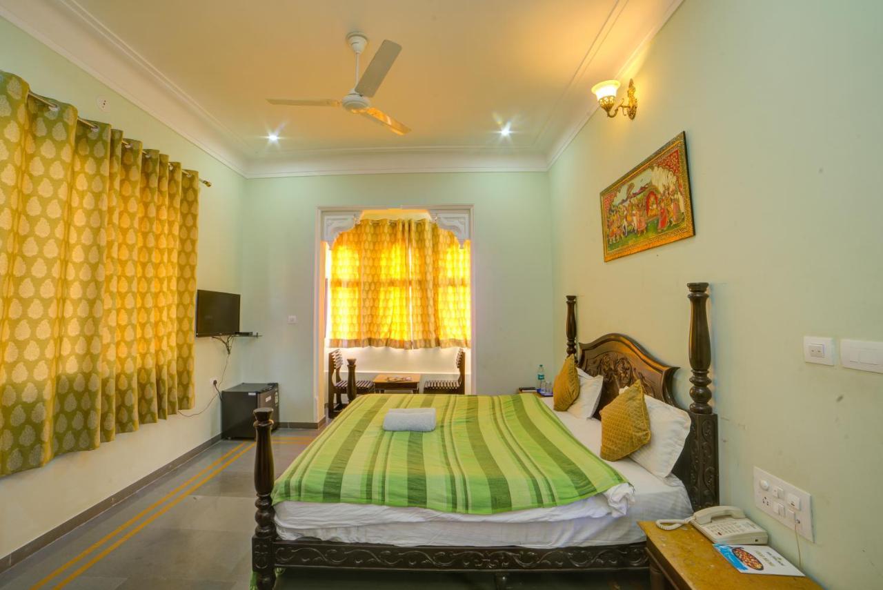 Sai Palace Hotel Udaipur Buitenkant foto